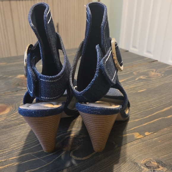 Stylish Denim Open-Toe Heeled Boots - Picture 4 of 6